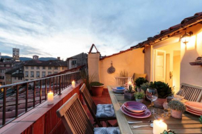 Terrazza Santa Croce, PANORAMIC TERRACE PENTHOUSE inside the Walls of Lucca